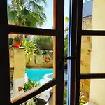 Il Kiostro * Zurrieq