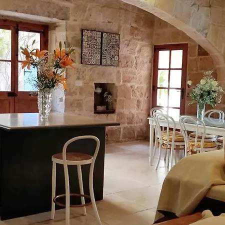 Il Kiostro * Zurrieq