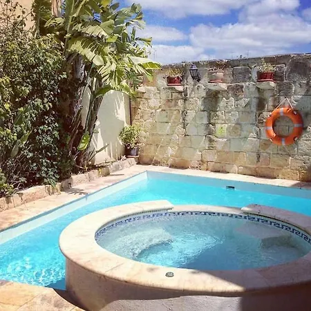 Il Kiostro * Zurrieq